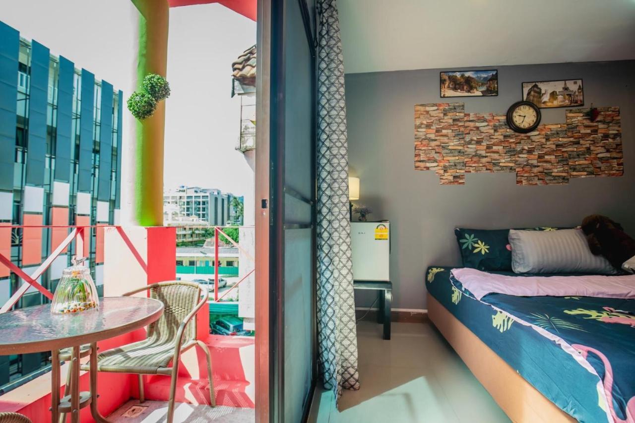 Bed and breakfast Menulis Coolly House Patong Extérieur photo